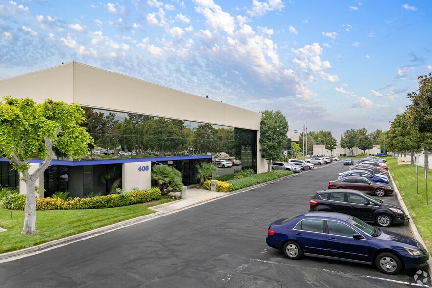 More Photos Of 402-408 E Huntington Dr, Monrovia Research And Development For Lease