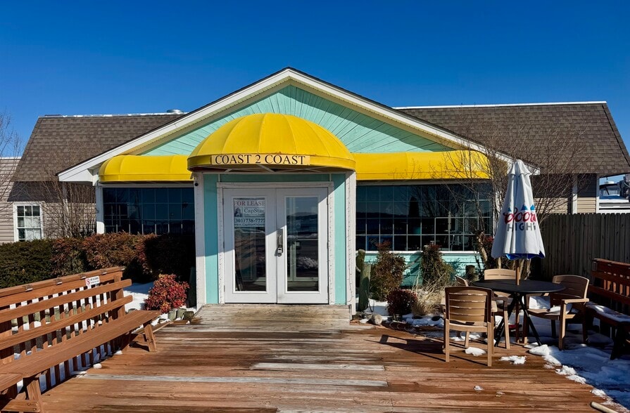 Primary Photo Of 14442 Solomons Island Rd, Solomons Restaurant For Lease