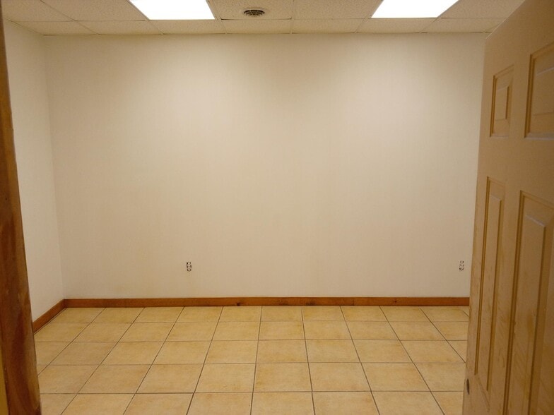 More Photos Of 4050 E 116th St, Cleveland Warehouse For Sale