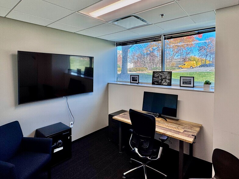 More Photos Of 12359 Sunrise Valley Dr, Reston Office For Lease