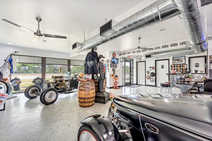 More Photos Of , Euless Office For Sale