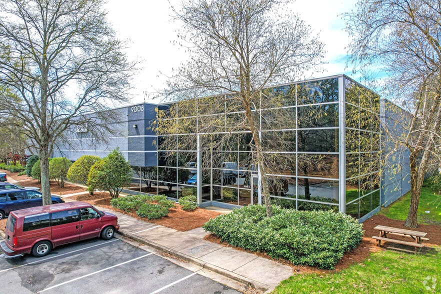 Primary Photo Of 9006 Perimeter Woods Dr, Charlotte Light Distribution For Lease