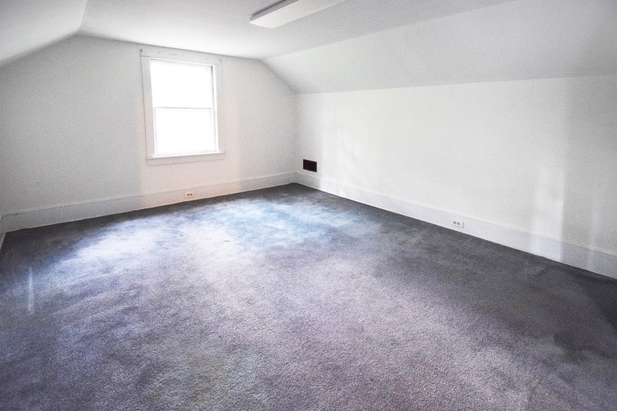 More Photos Of 2306 S Cannon Blvd, Kannapolis Office Residential For Sale