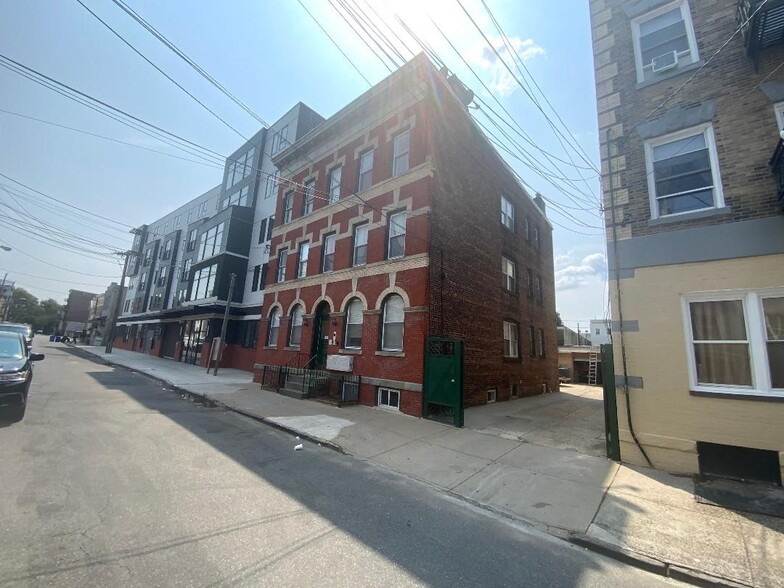 Primary Photo Of 269-271 E Kinney St, Newark Apartments For Sale