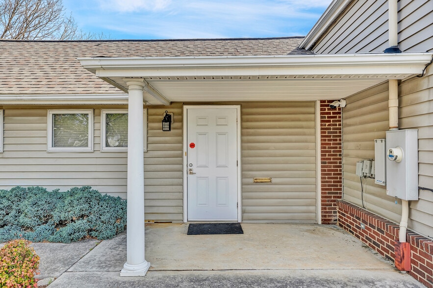 More Photos Of 5034 Williamson Rd NW, Roanoke Office For Lease