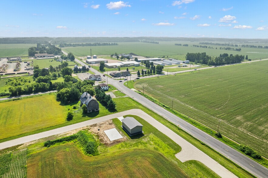 More Photos Of 1836 Ellis Rd, Custer Warehouse For Sale