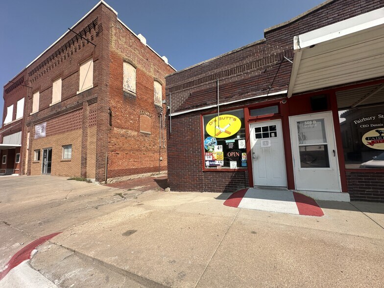 More Photos Of 504 D St, Fairbury Specialty For Sale