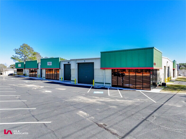 More Photos Of 1601 Lester Rd, Conyers Light Distribution For Lease