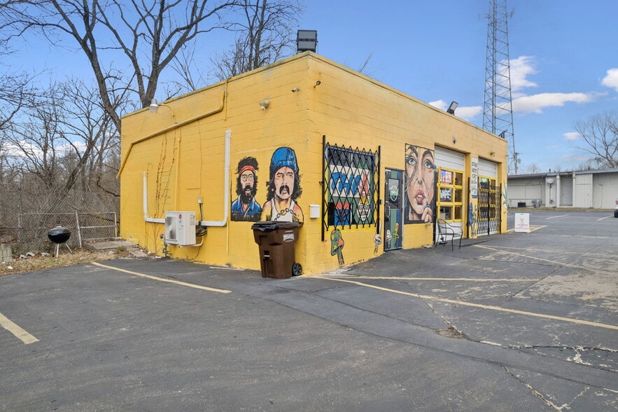 More Photos Of 10984 State Route 28, Blanchester General Retail For Sale