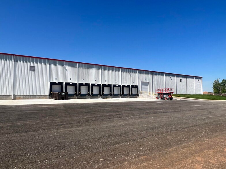 More Photos Of 1309 Production Ave., Bowling Green Distribution For Sale