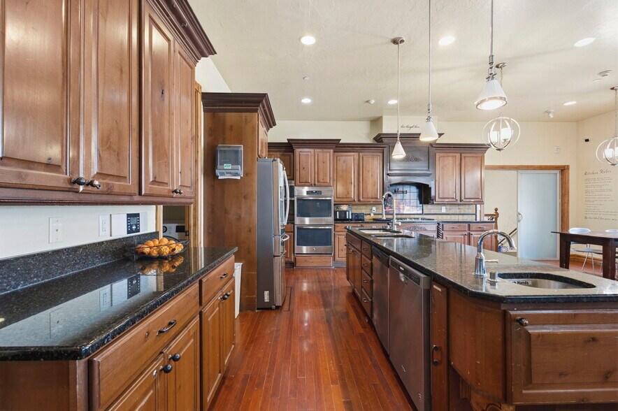 More Photos Of 217 E Scenic Peak Cv, Draper Assisted Living For Sale