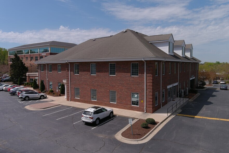 More Photos Of 603 Dolley Madison Rd, Greensboro Medical For Lease
