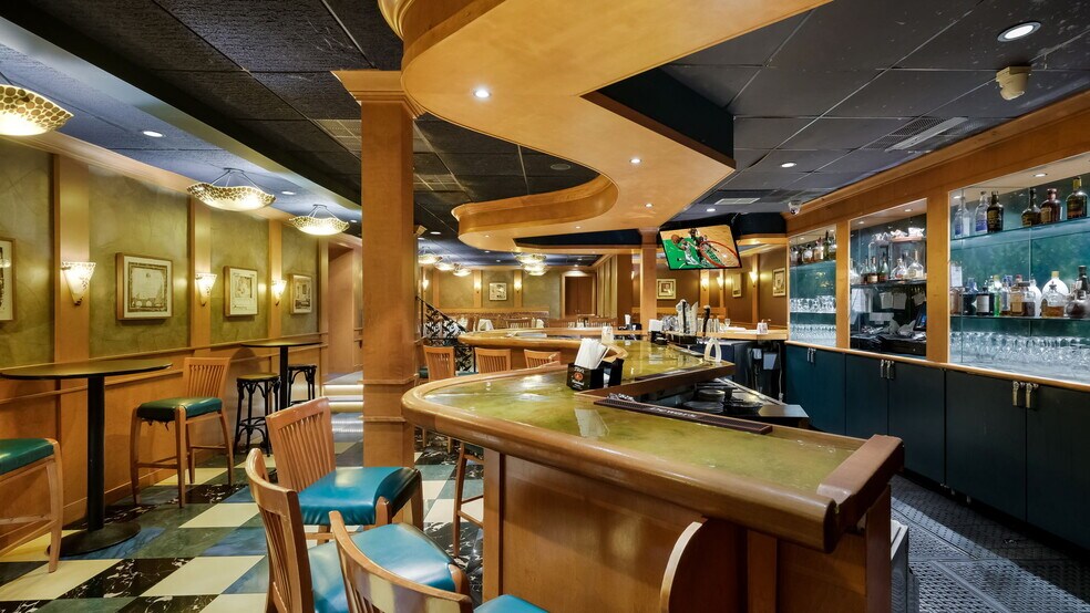 More Photos Of 1373 Easton Rd, Warrington Restaurant For Sale