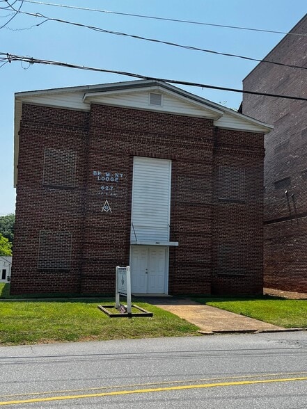 Primary Photo Of 201 S Main St, Belmont Lodge Meeting Hall For Sale