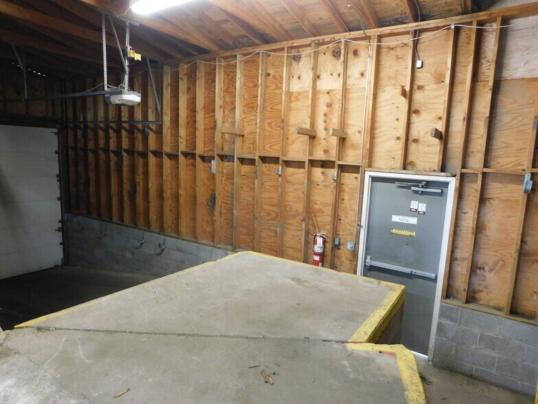 More Photos Of 813 N 4th St, Allentown Warehouse For Lease