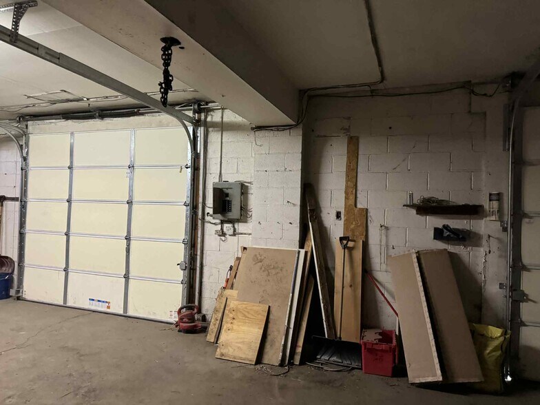 More Photos Of 2544-2546 Library Rd, Pittsburgh Storefront Retail Office For Lease