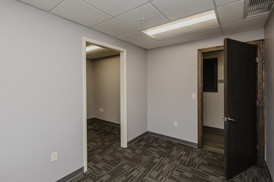 More Photos Of 429 S 119th St W, Wichita Office For Sale