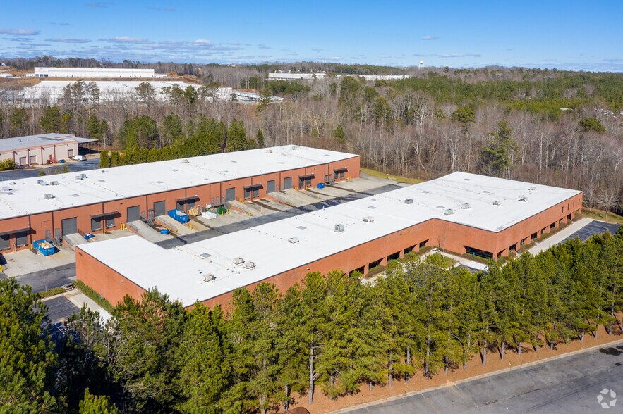 More Photos Of 4544 Atwater Ct, Buford Distribution For Lease