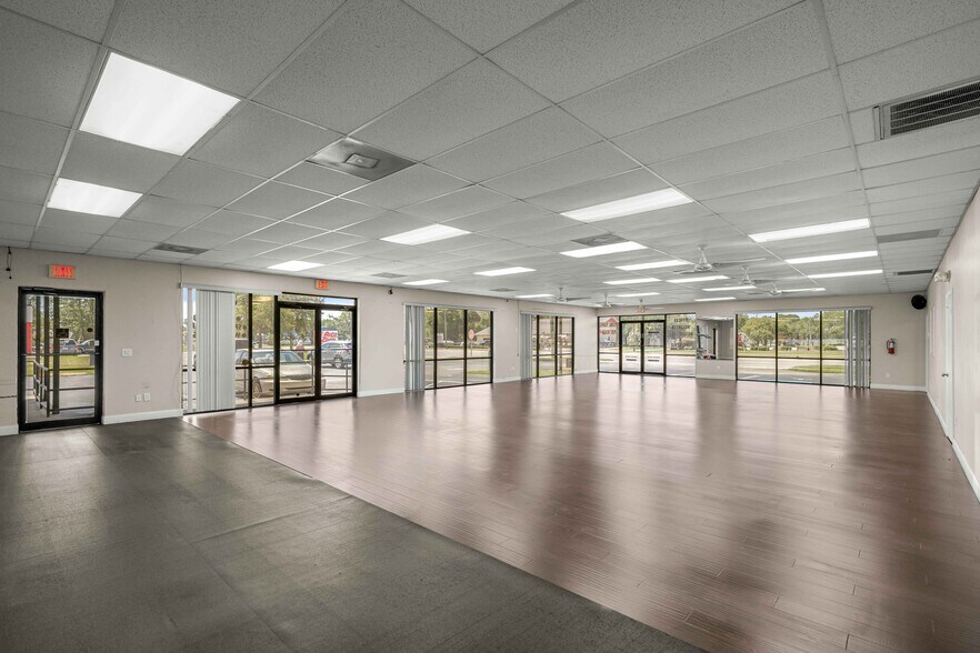 More Photos Of 1020 NE 5th St, Crystal River Unknown For Lease