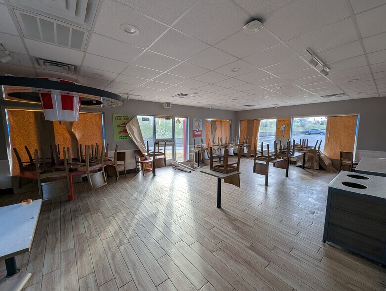 More Photos Of 8905 N Allen Rd, Peoria Fast Food For Sale