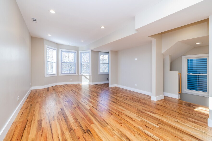 More Photos Of 6129 N Ravenswood Ave, Chicago Multifamily For Sale