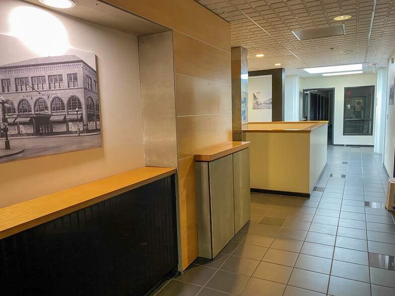 More Photos Of 72 W Broadway, Eugene Storefront Retail Office For Lease