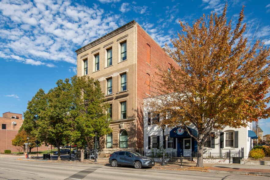 More Photos Of 311-319 S 5th St, Springfield Parking Lot For Sale