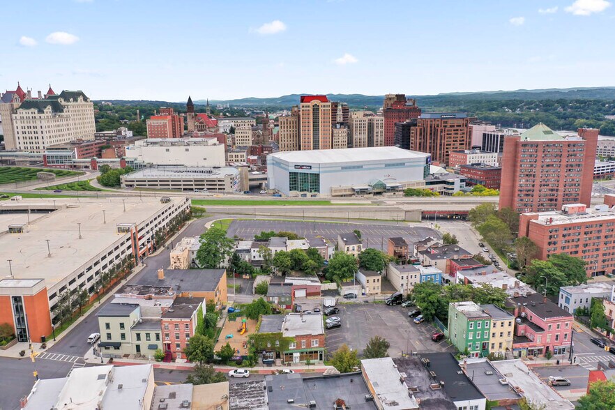 More Photos Of 165 Madison Ave, Albany Storefront Retail Residential For Sale