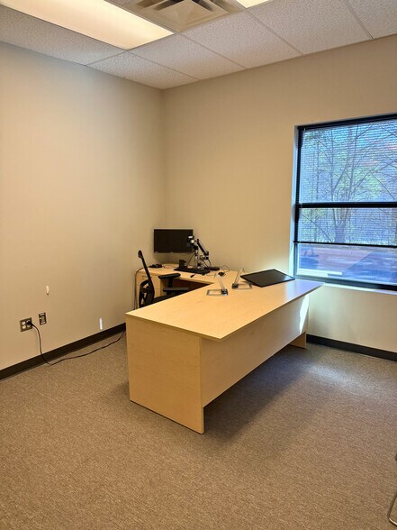 More Photos Of 201 London Pky, Birmingham Flex For Lease