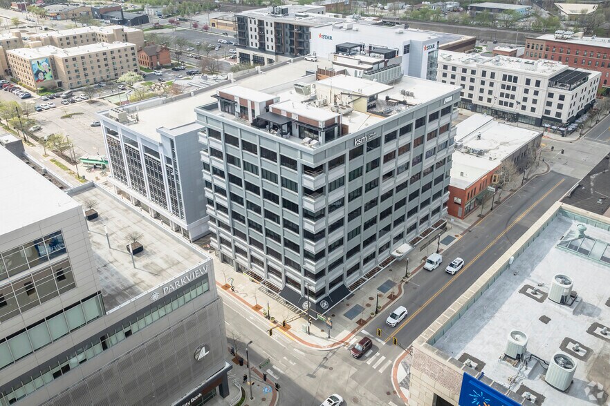 More Photos Of 202 W Berry St, Fort Wayne Office For Lease