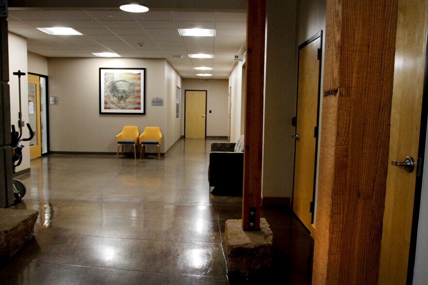 More Photos Of 5200 Hahns Peak Dr, Loveland Medical For Lease