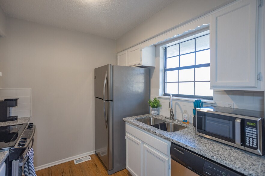More Photos Of 3108 Eaton St, Kansas City Multifamily For Sale