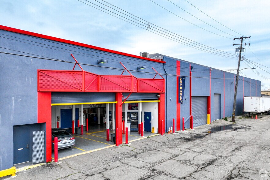 More Photos Of 500 High St, Oakland Self Storage For Sale