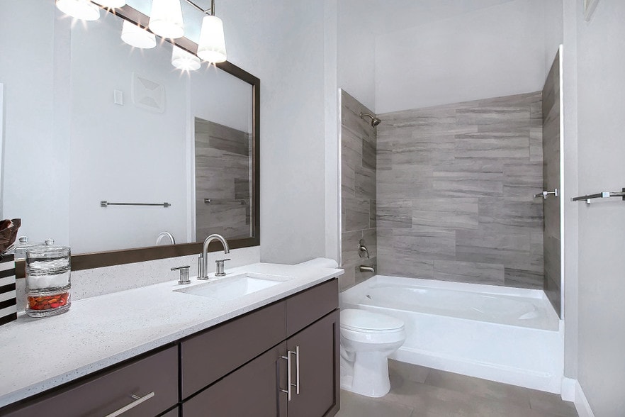 More Photos Of 1001 Old Olive Way, Creve Coeur Apartments For Lease