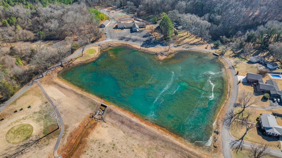 More Photos Of 502 Crystal Lake Dr NE, Fort Payne Golf Course Driving Range For Sale