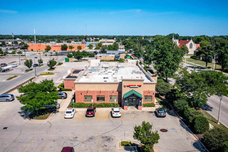 More Photos Of 5700 W Capitol Dr, Milwaukee Unknown For Lease