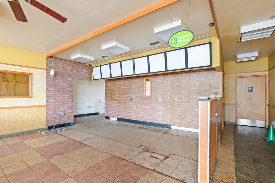 More Photos Of 774 Main St, Springfield Fast Food For Sale