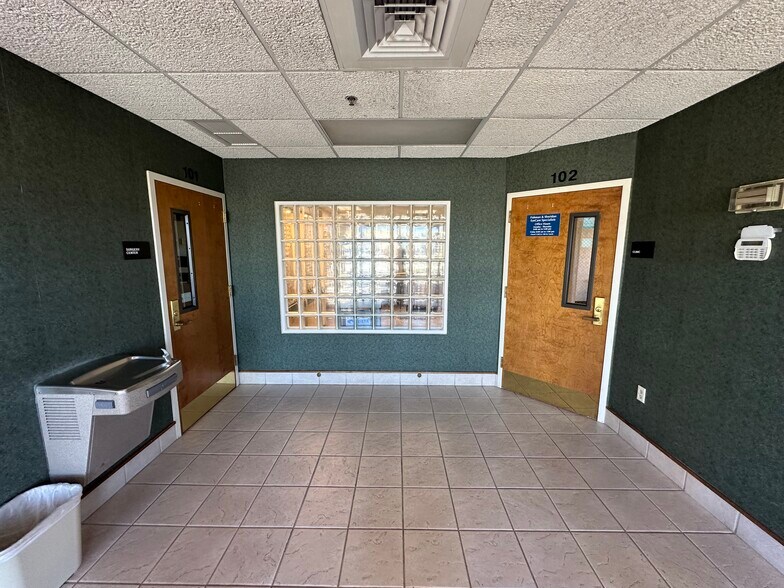 More Photos Of 640 S Lake St, Leesburg Medical For Lease