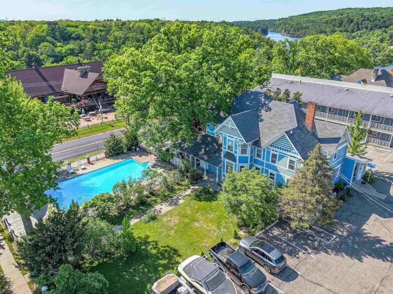 More Photos Of 211 Wisconsin Ave, Wisconsin Dells Hotel For Sale