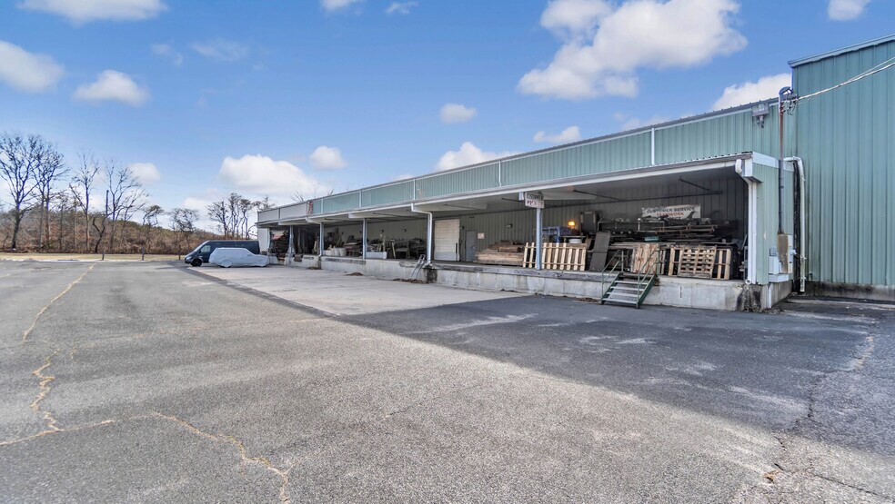 More Photos Of 26 Frowein Rd, Center Moriches Warehouse For Sale