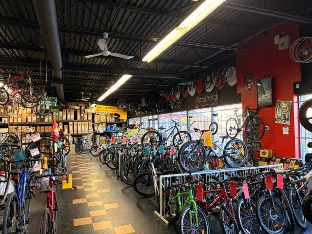 More Photos Of 8460 Alexandra Rd, Richmond General Retail For Lease