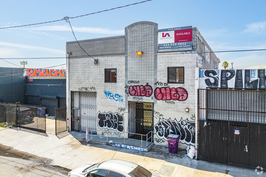More Photos Of 1364 E 15th St, Los Angeles Warehouse For Sale