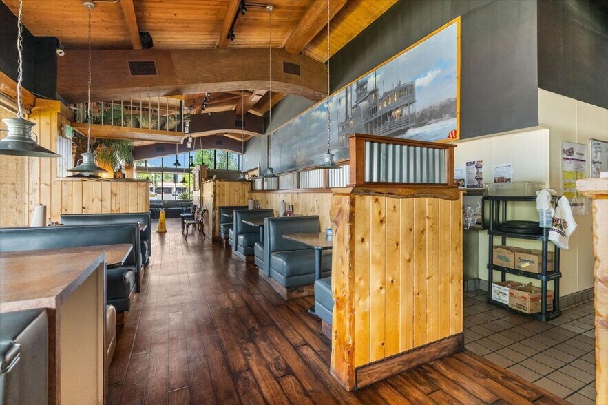 More Photos Of 2673 Mount Vernon Ave, Bakersfield Restaurant For Sale