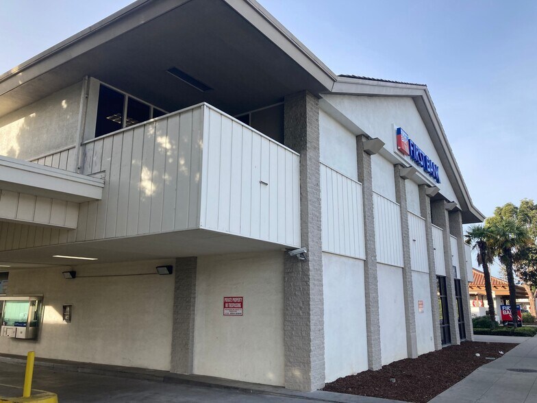 More Photos Of 5808 Telephone Rd, Ventura Office For Lease