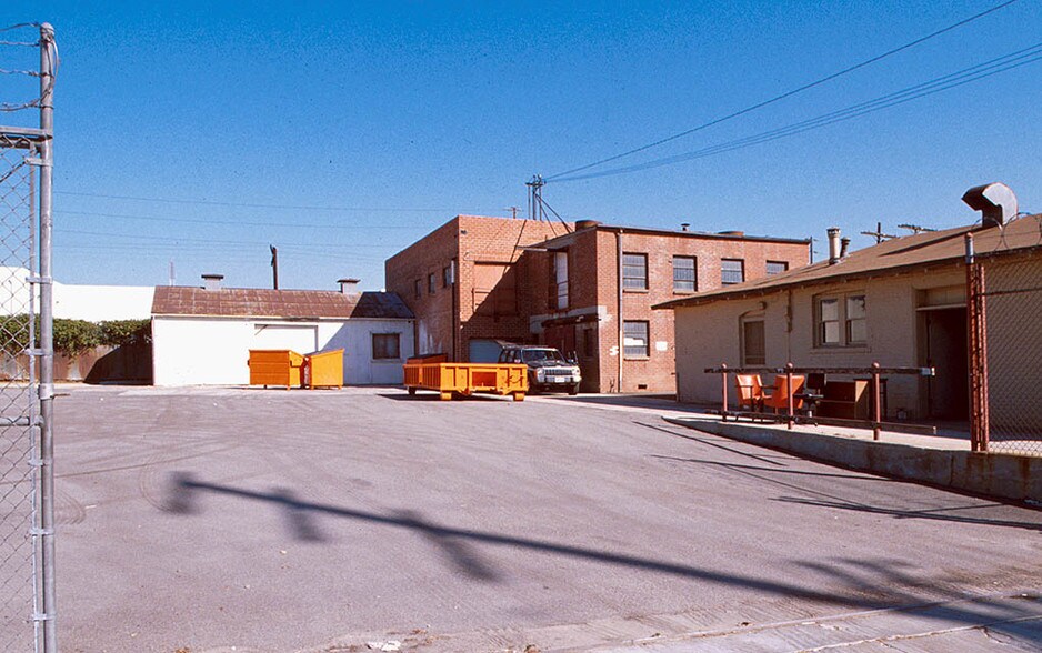 More Photos Of 3273 Casitas Ave, Los Angeles Warehouse For Lease