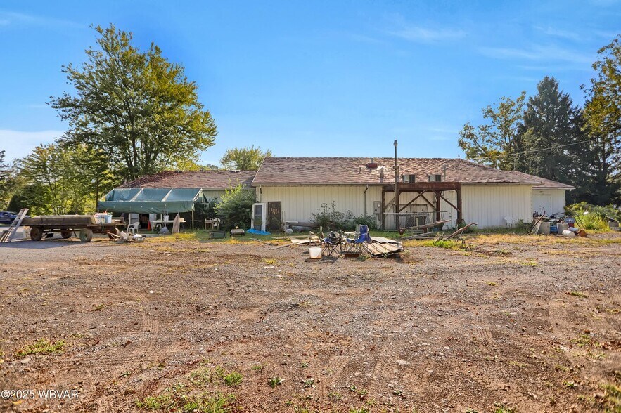 More Photos Of 8265 State Route 405, Milton Freestanding For Sale