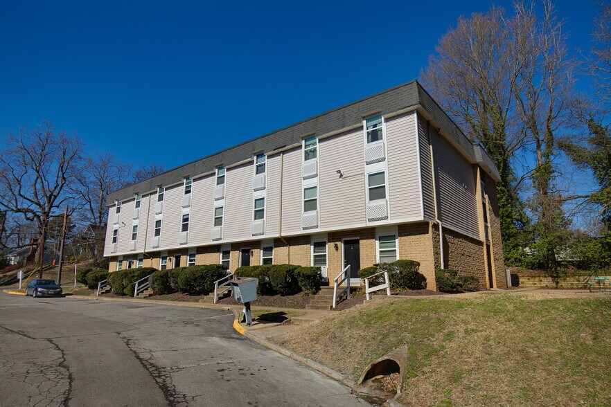 More Photos Of 3900 Forest Hill Ave, Richmond Apartments For Sale