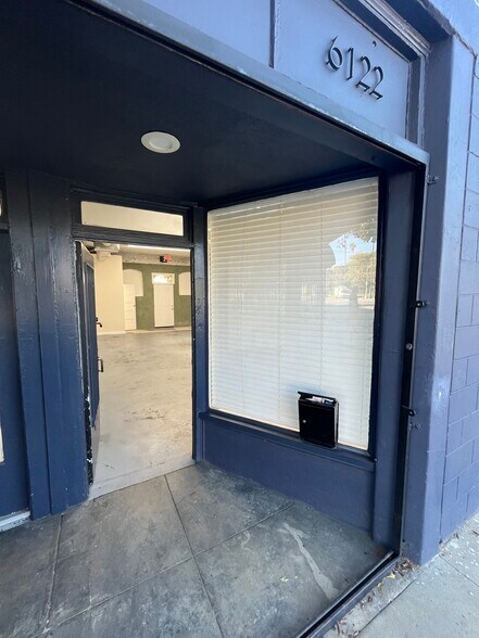 More Photos Of 6114-6124 N Figueroa St, Los Angeles Storefront Retail Office For Lease