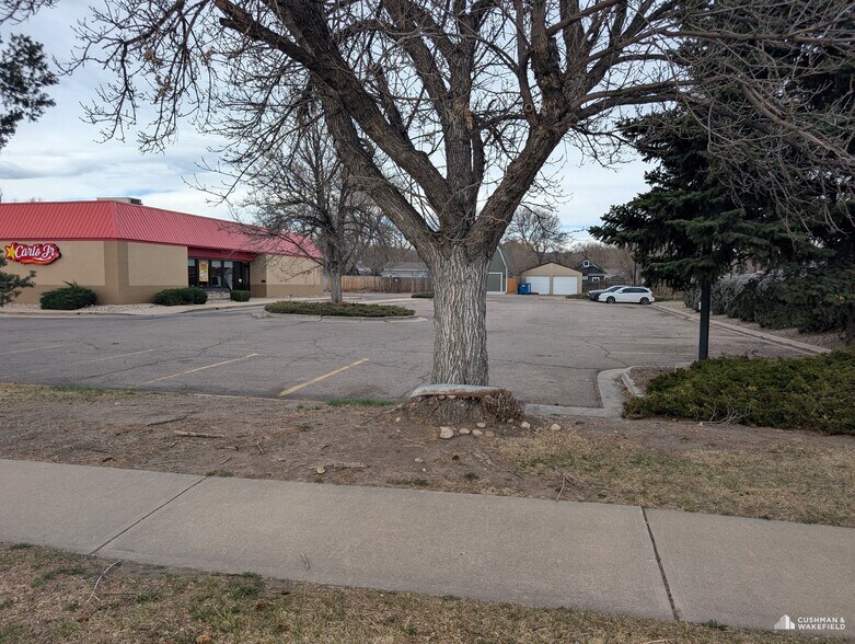 More Photos Of 421 Cowan St, Fort Collins Fast Food For Lease