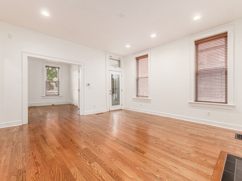 More Photos Of 857 S High St, Columbus Office Residential For Sale